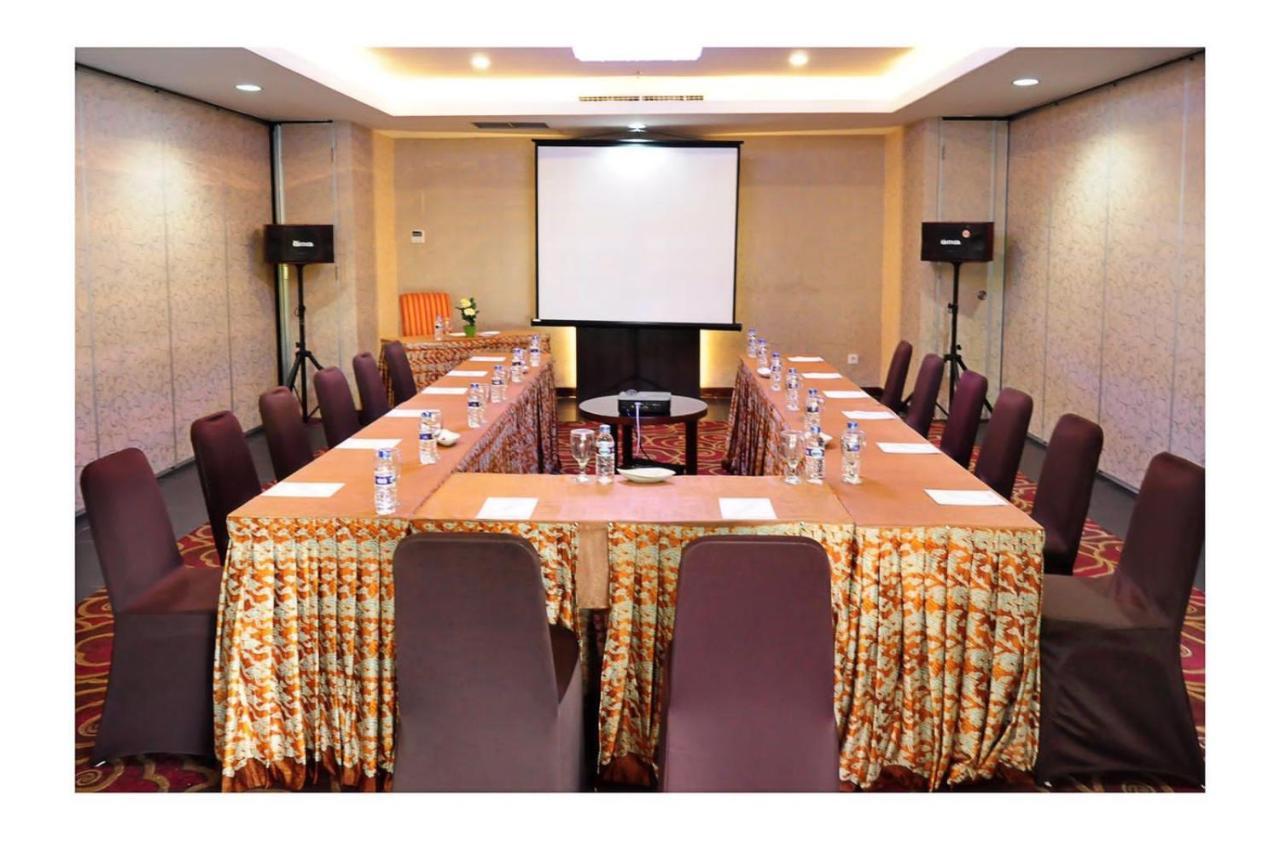Asialink Premier Karawang Exterior photo