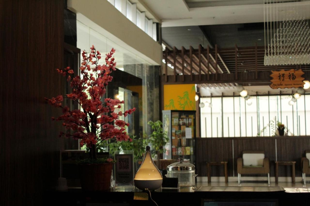 Asialink Premier Karawang Exterior photo