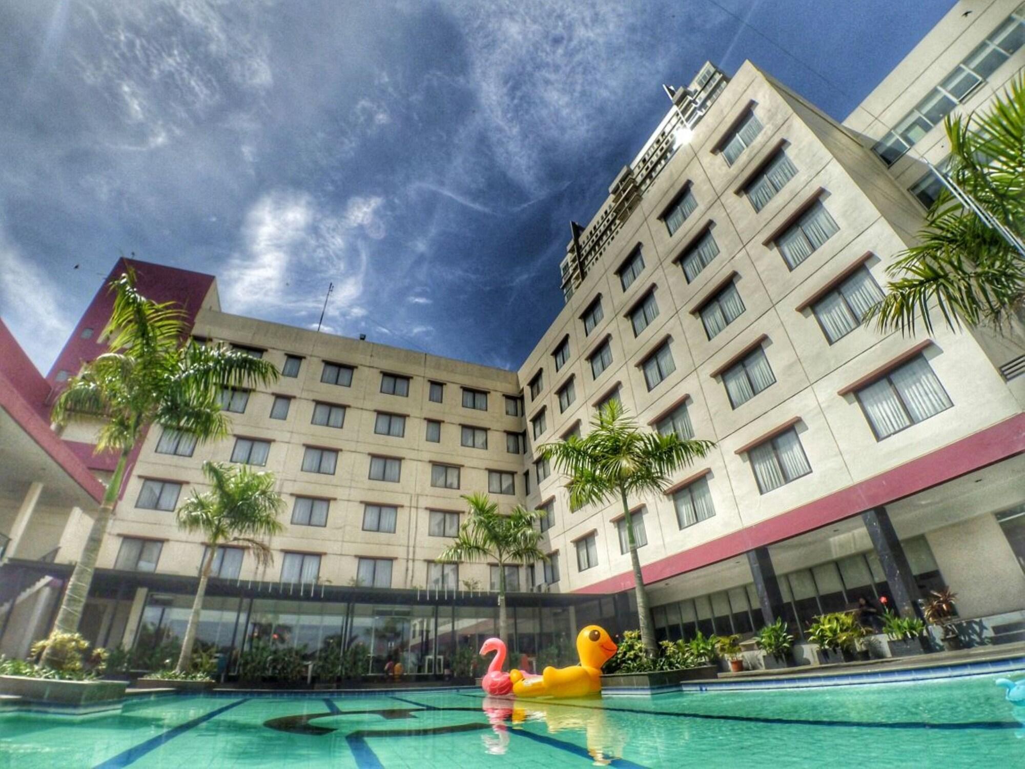Asialink Premier Karawang Exterior photo